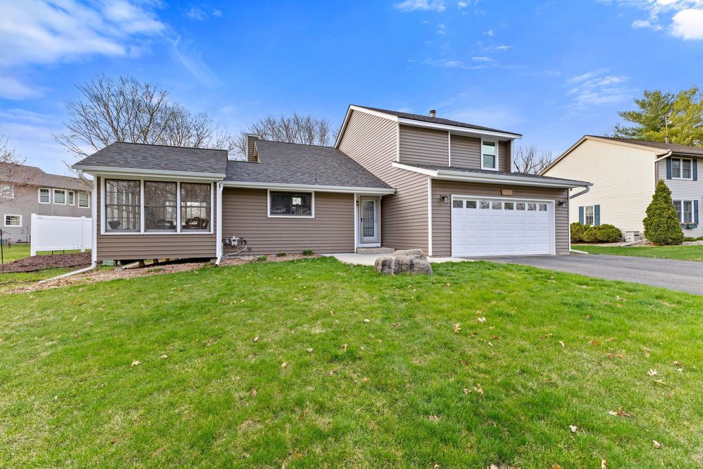 Photo of 1308 Rushmore Drive, Burnsville, MN 55306 (MLS # 7054221)