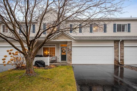 739 Maple Hills Drive I Maplewood MN 55117