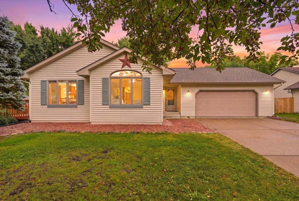 Photo of 1420 6th Avenue, Baldwin, WI 54002 (MLS # 7108073)