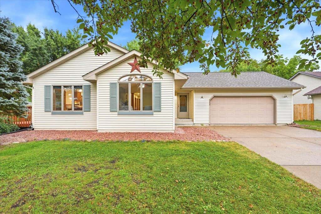 Photo of 1420 6th Avenue, Baldwin, WI 54002 (MLS # 7108073)