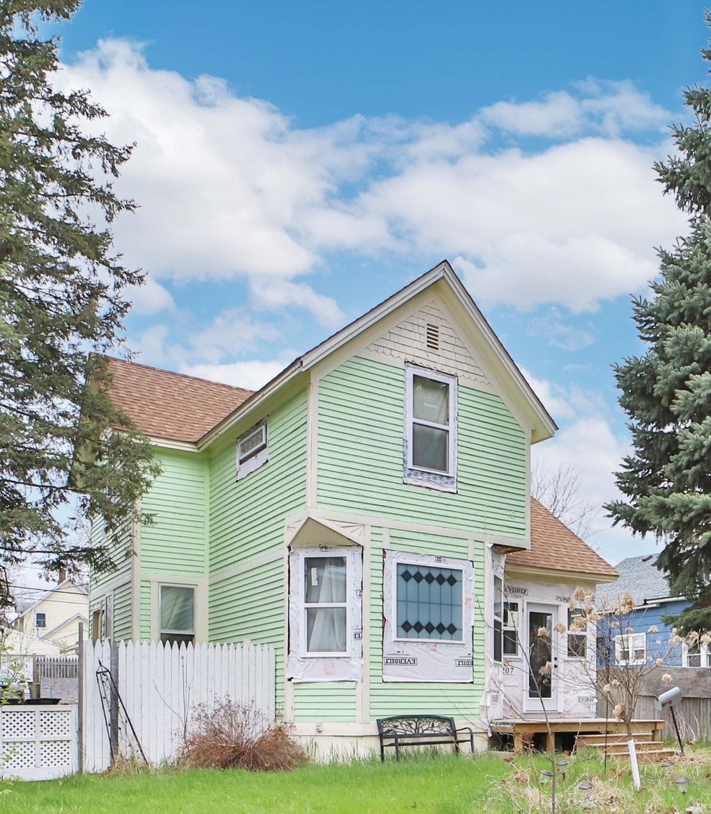 Photo of 207 7th Street NE, Staples, MN 56479 (MLS # 7064376)
