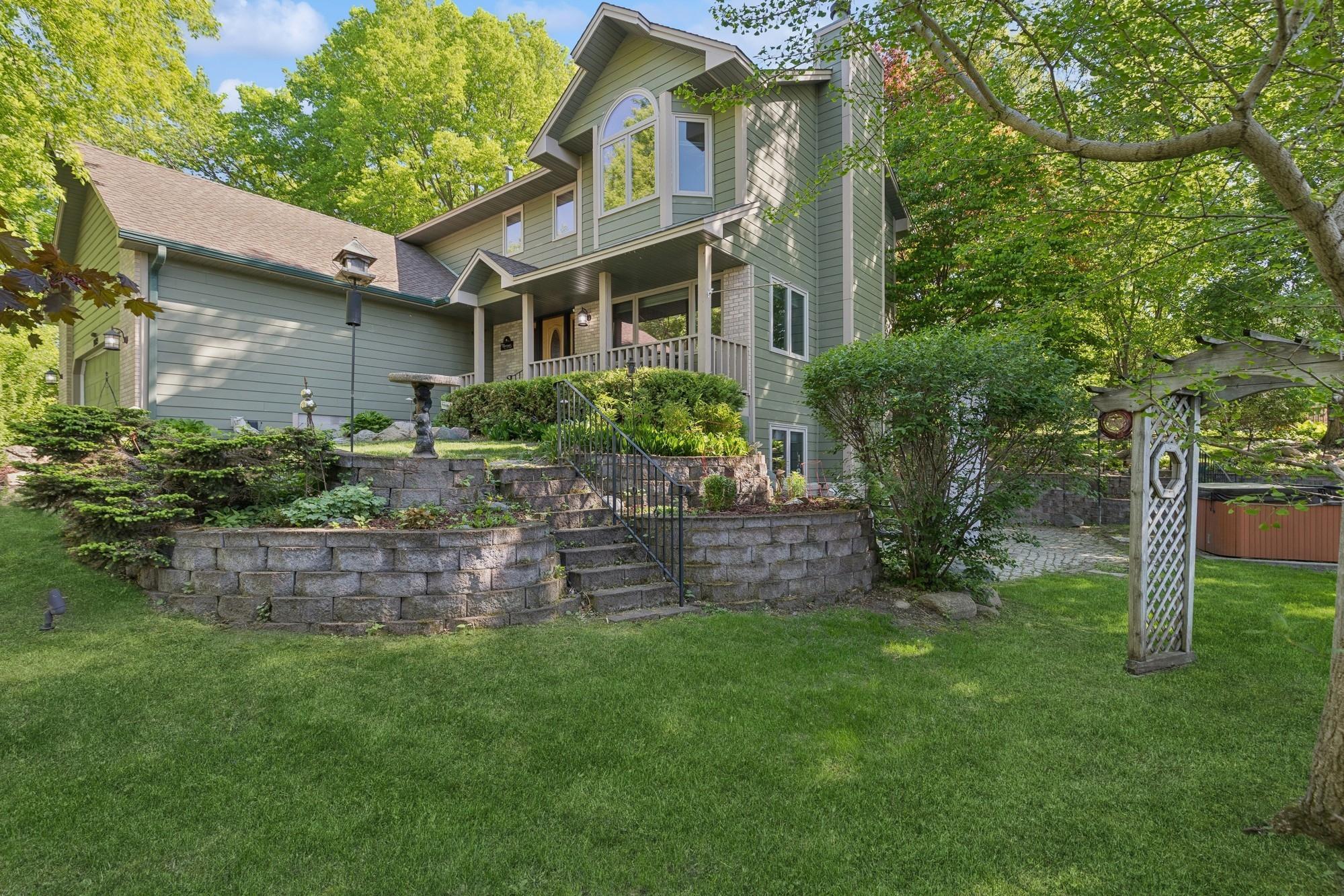 19029 Yale Circle NW