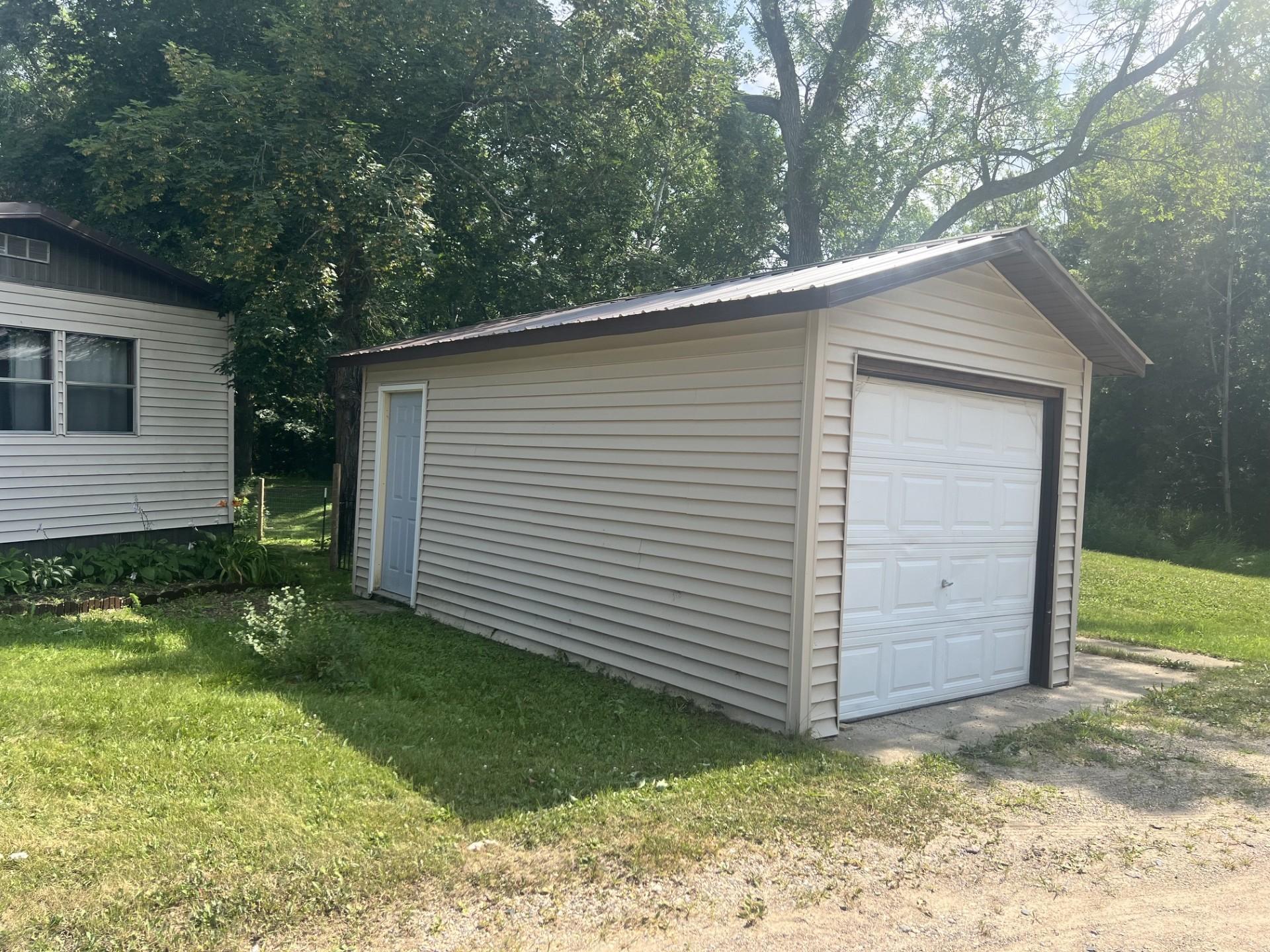 3720 County Road 40 NW 28