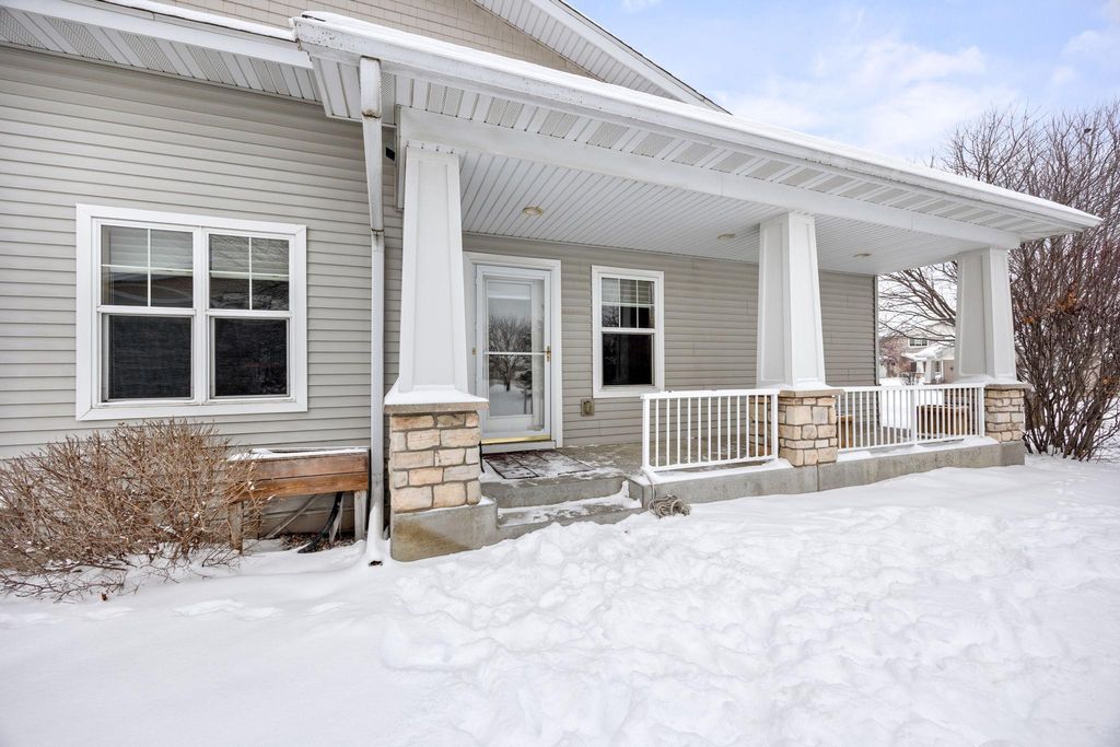 Photo of 957 Crossings Way, Delano, MN 55328 (MLS # 6824688)