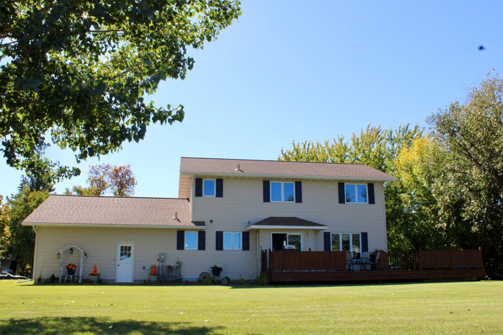 Photo of 1709 Little John Court, Thief River Falls, MN 56701 (MLS # 7149611)