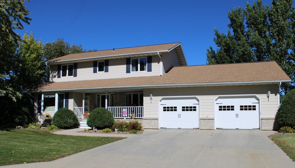 Photo of 1709 Little John Court, Thief River Falls, MN 56701 (MLS # 7149611)