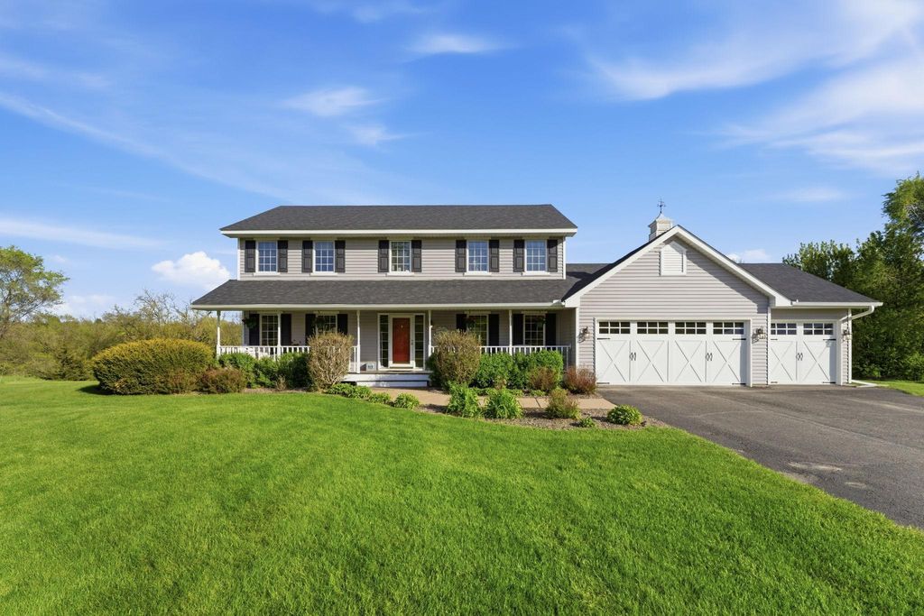 Photo of 550 Jansen Avenue SE, Buffalo, MN 55313 (MLS # 7002516)
