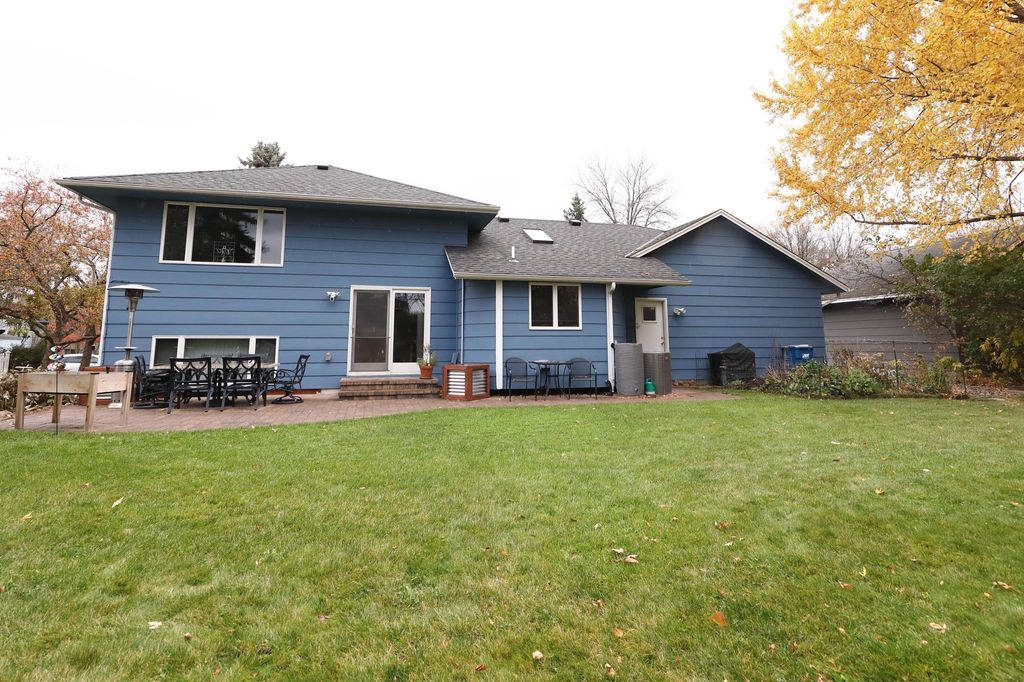 Photo of 12465 90th Place N, Maple Grove, MN 55369 (MLS # 7050965)