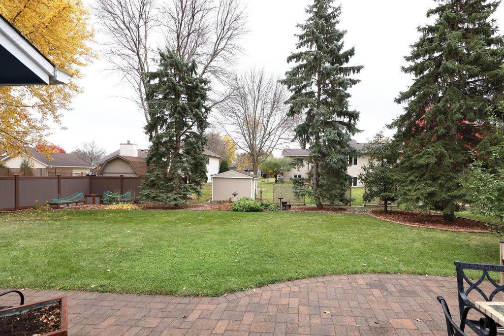 Photo of 12465 90th Place N, Maple Grove, MN 55369 (MLS # 7050965)