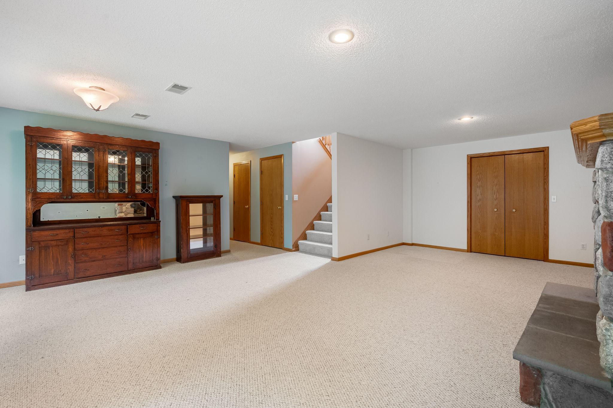 Owatonna, Minnesota 55060, United States, 3 Bedrooms Bedrooms, ,3 BathroomsBathrooms,Residential,Coming Soon,191764