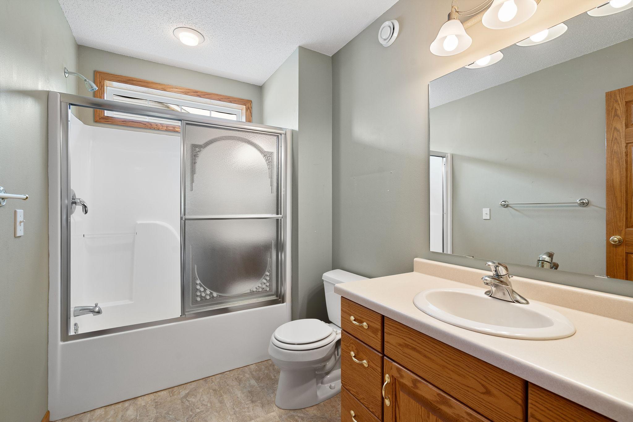 Owatonna, Minnesota 55060, United States, 3 Bedrooms Bedrooms, ,3 BathroomsBathrooms,Residential,Coming Soon,191764