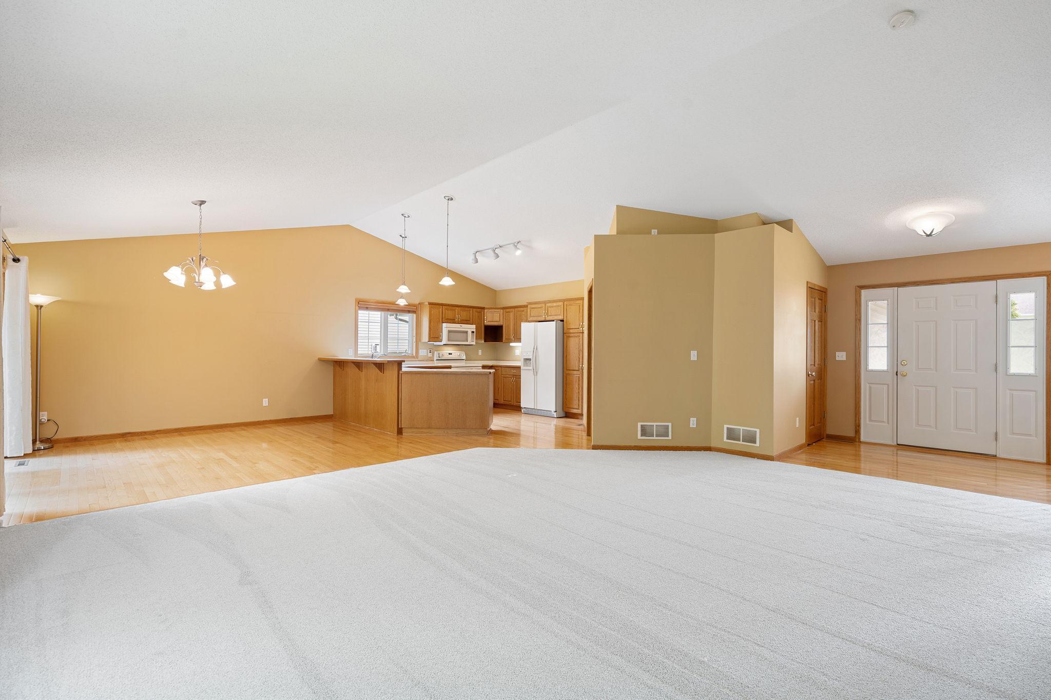 Owatonna, Minnesota 55060, United States, 3 Bedrooms Bedrooms, ,3 BathroomsBathrooms,Residential,Coming Soon,191764