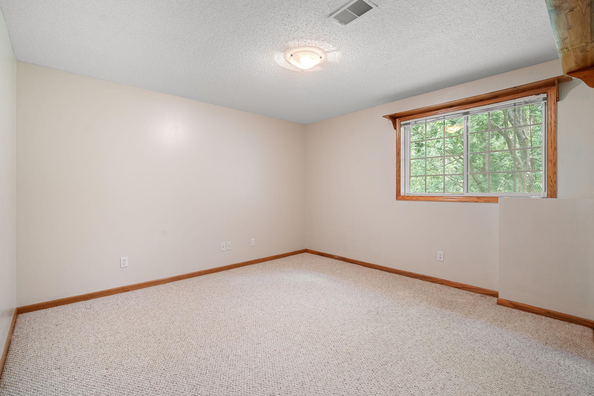 Owatonna, Minnesota 55060, United States, 3 Bedrooms Bedrooms, ,3 BathroomsBathrooms,Residential,Coming Soon,191764