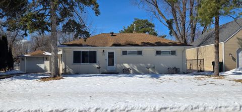 2559 Herschel Street Roseville MN 55113