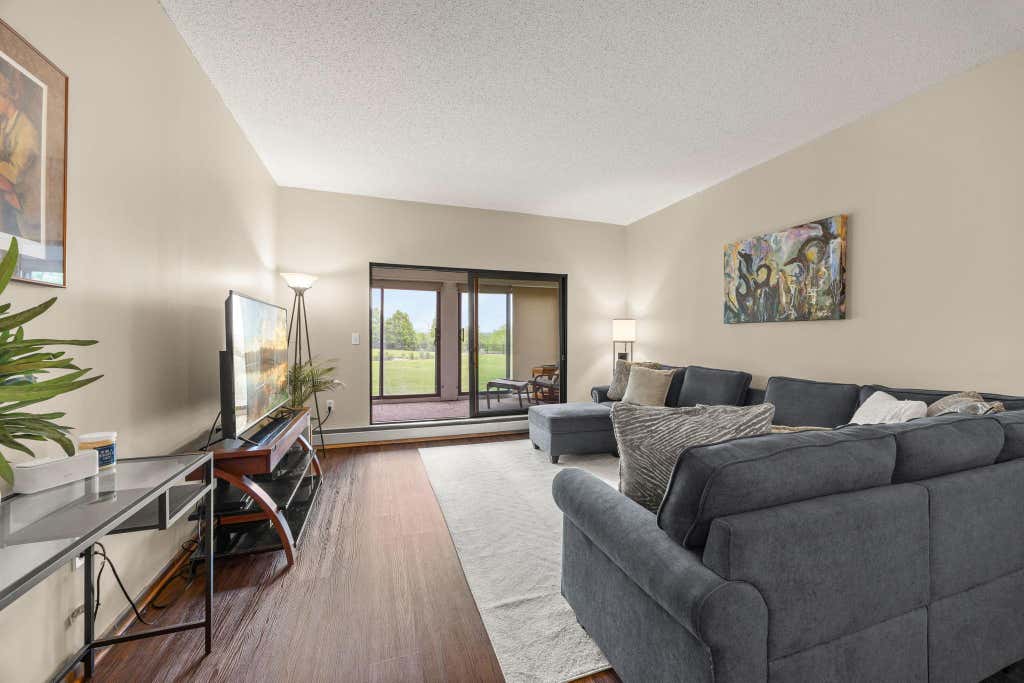 Photo of 2275 Youngman Avenue #106W, Saint Paul, MN 55116 (MLS # 7122942)