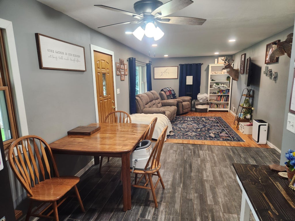 Photo of 805 E County Road N, Le Roy, MN 55951 (MLS # 7137004)