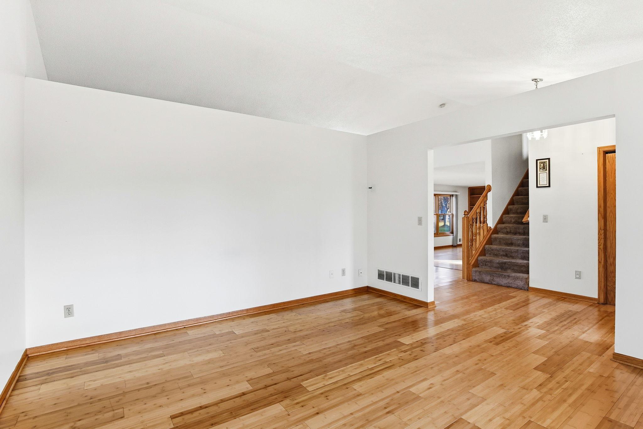 8932 Prestwick Circle N