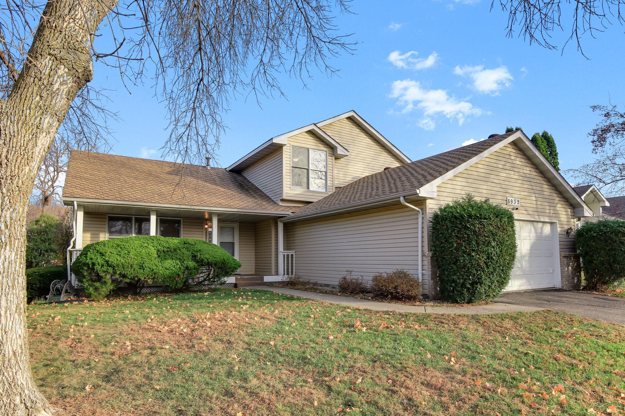 8932 Prestwick Circle N