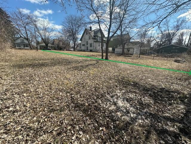 719 Russell Avenue N