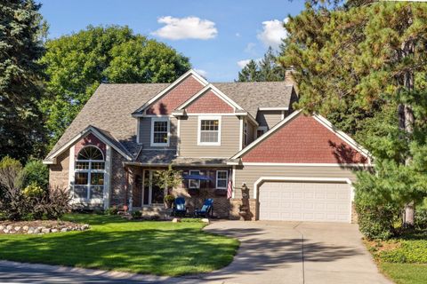 941 Pineridge Court Mahtomedi MN 55115