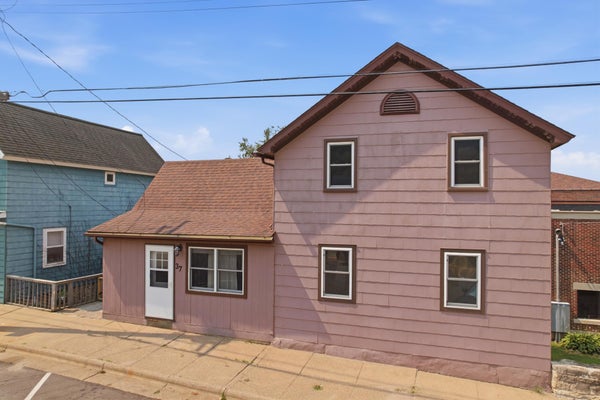 37 N HILL ST, FOUNTAIN CITY, WI 54629 - Image e2c7e5f3e38faf8937cc3fb9218f8cb6/3217689764