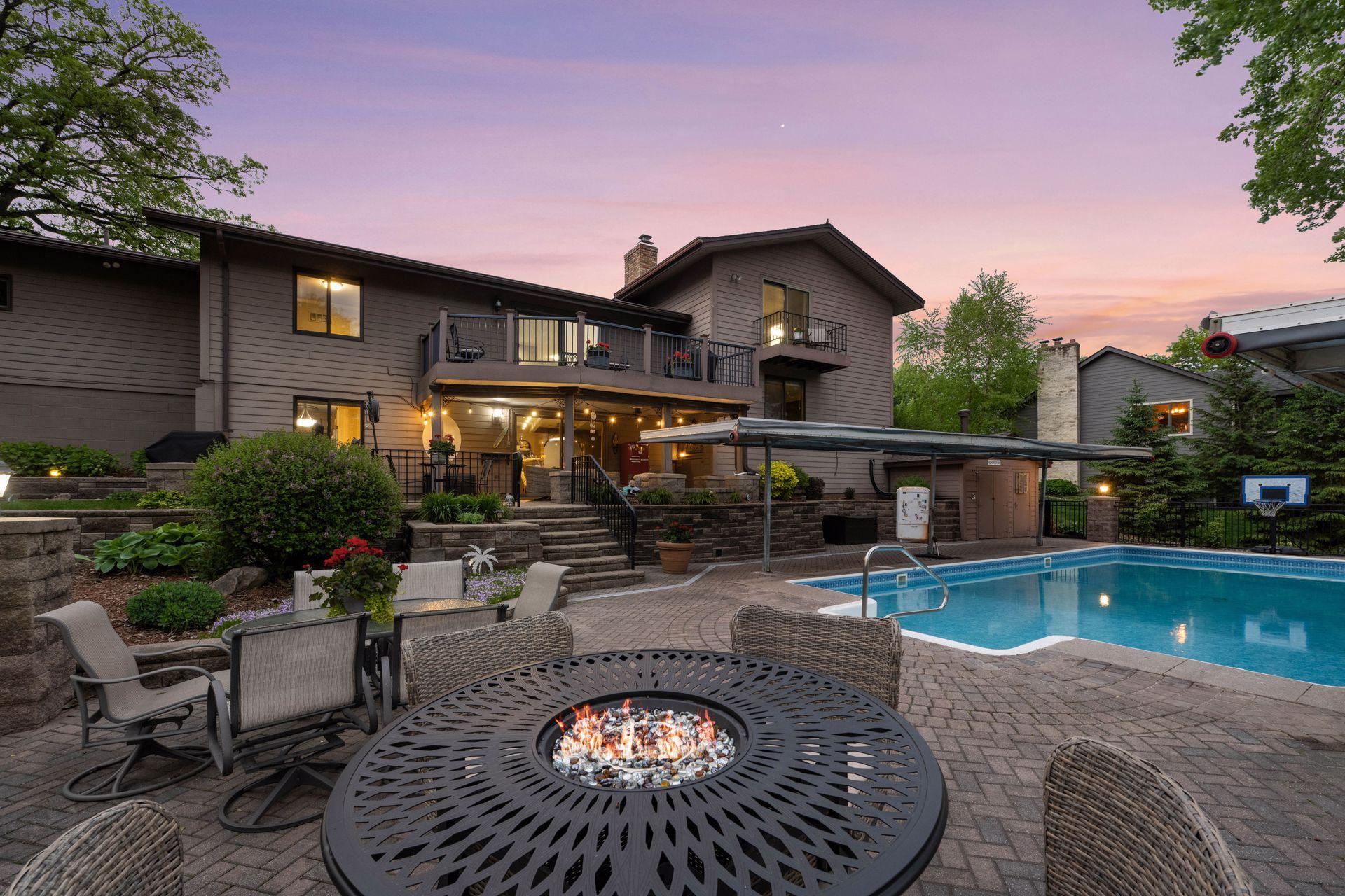 10110 Oak Shore Drive