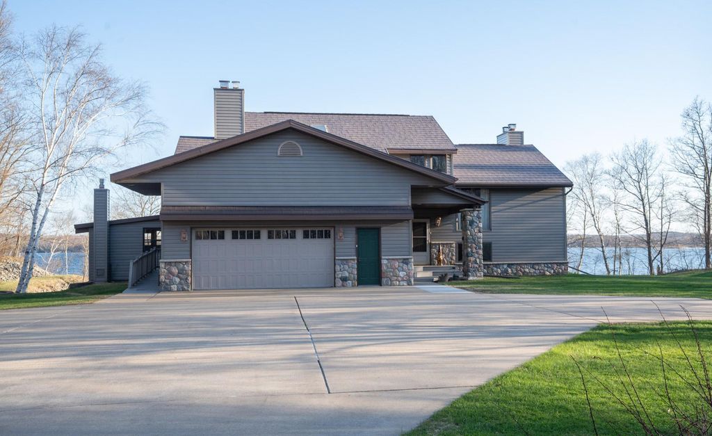 Photo of 35873 Drumbeater Road, Cohasset, MN 55721 (MLS # 7046250)