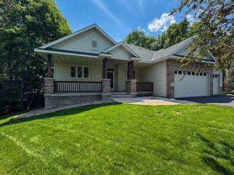 1973 Raspberry Lane Shakopee MN 55379