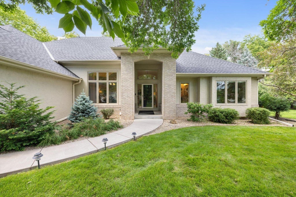 Photo of 16010 45th Avenue N, Plymouth, MN 55446 (MLS # 7143445)