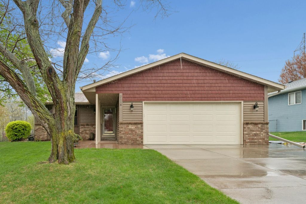 Photo of 2118 Hale Avenue N, Oakdale, MN 55128 (MLS # 7045210)