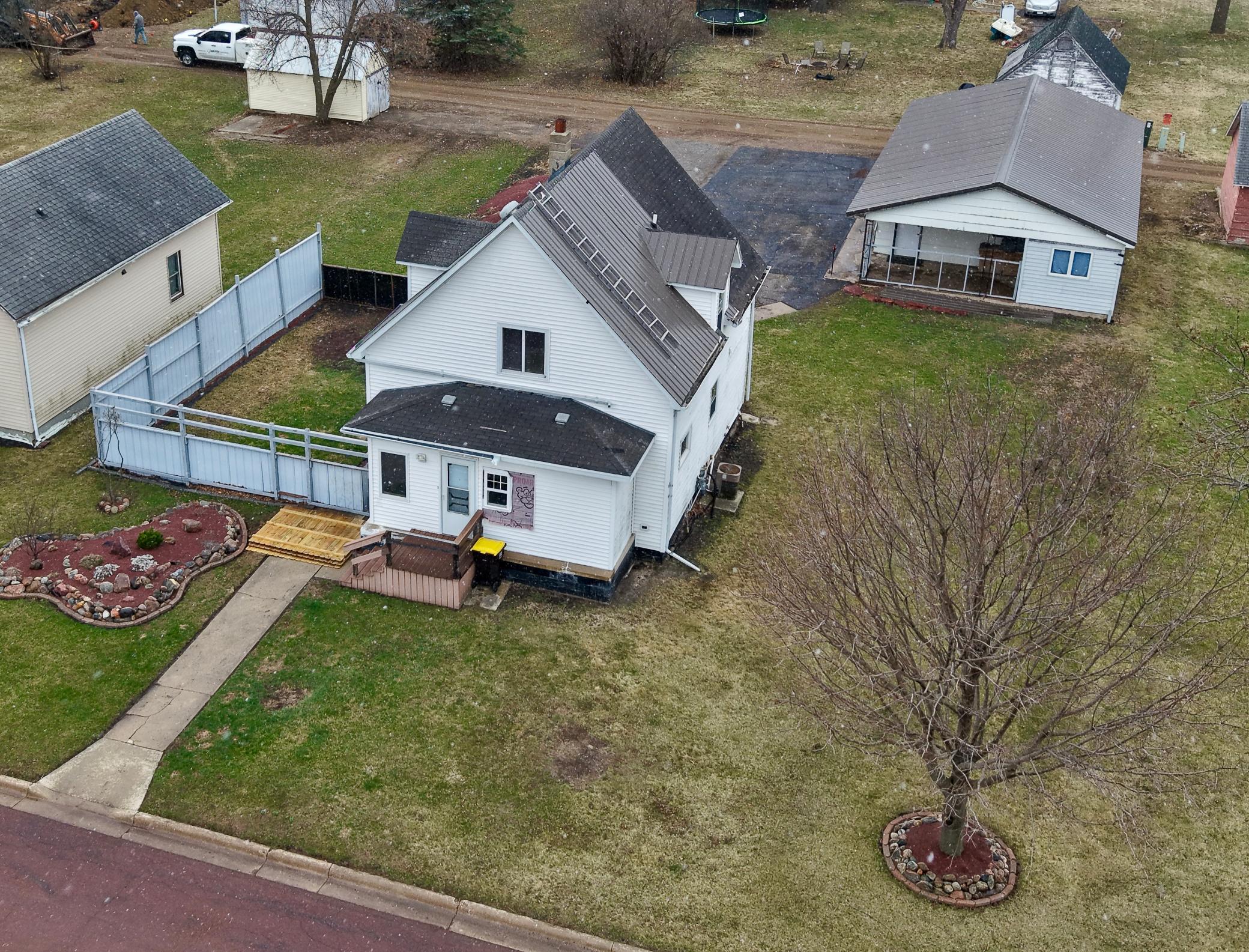 736 Cedar Avenue