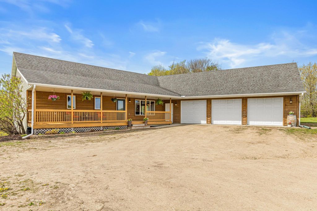 Photo of 8304 180th Street W, Faribault, MN 55021 (MLS # 7091931)