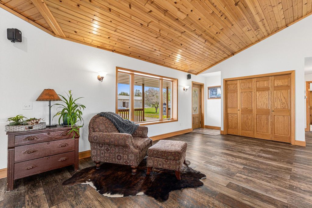 Photo of 8304 180th Street W, Faribault, MN 55021 (MLS # 7091931)
