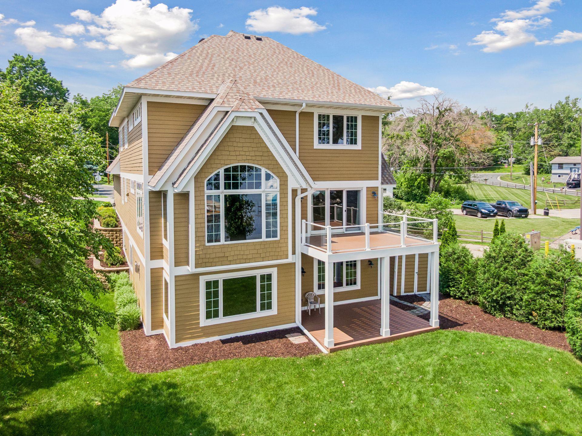 4531 Island View Drive