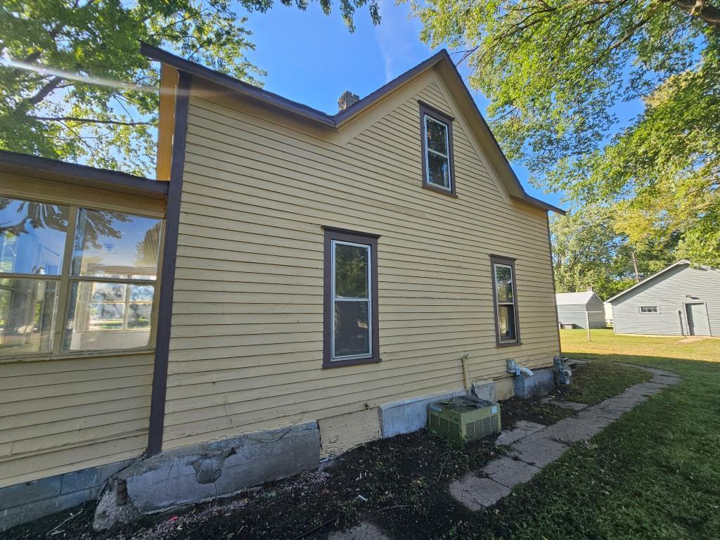 225 Union Street - Photo 2