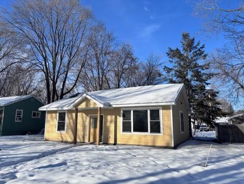 1317 M Street NE Brainerd MN 56401