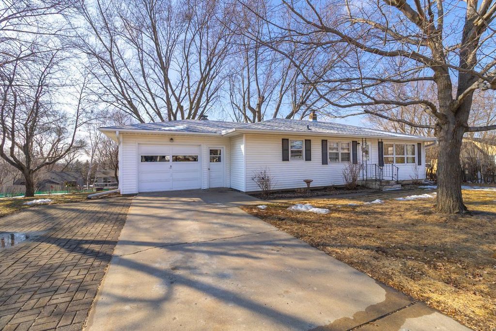 Photo of 8136 Quamoclit, Victoria, MN 55386 (MLS # 7017950)