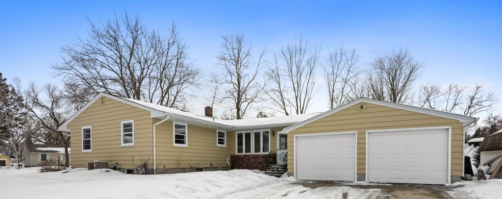 Photo of 302 Fingal Drive, Alexandria, MN 56308 (MLS # 7017557)