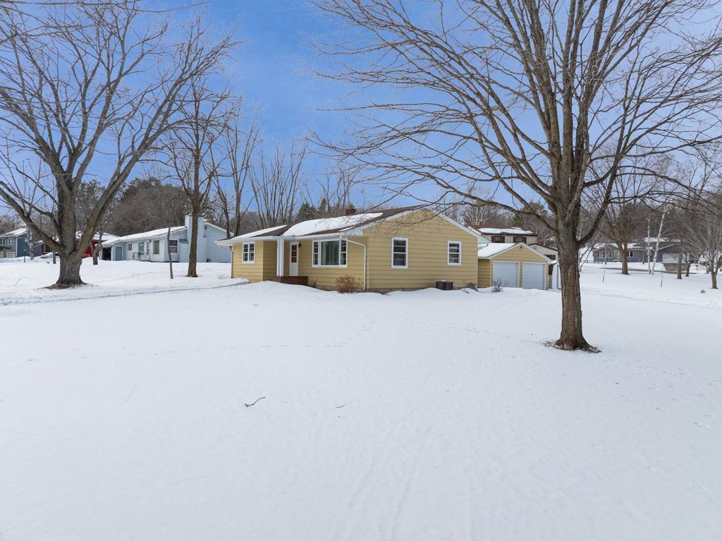 Photo of 302 Fingal Drive, Alexandria, MN 56308 (MLS # 7017557)