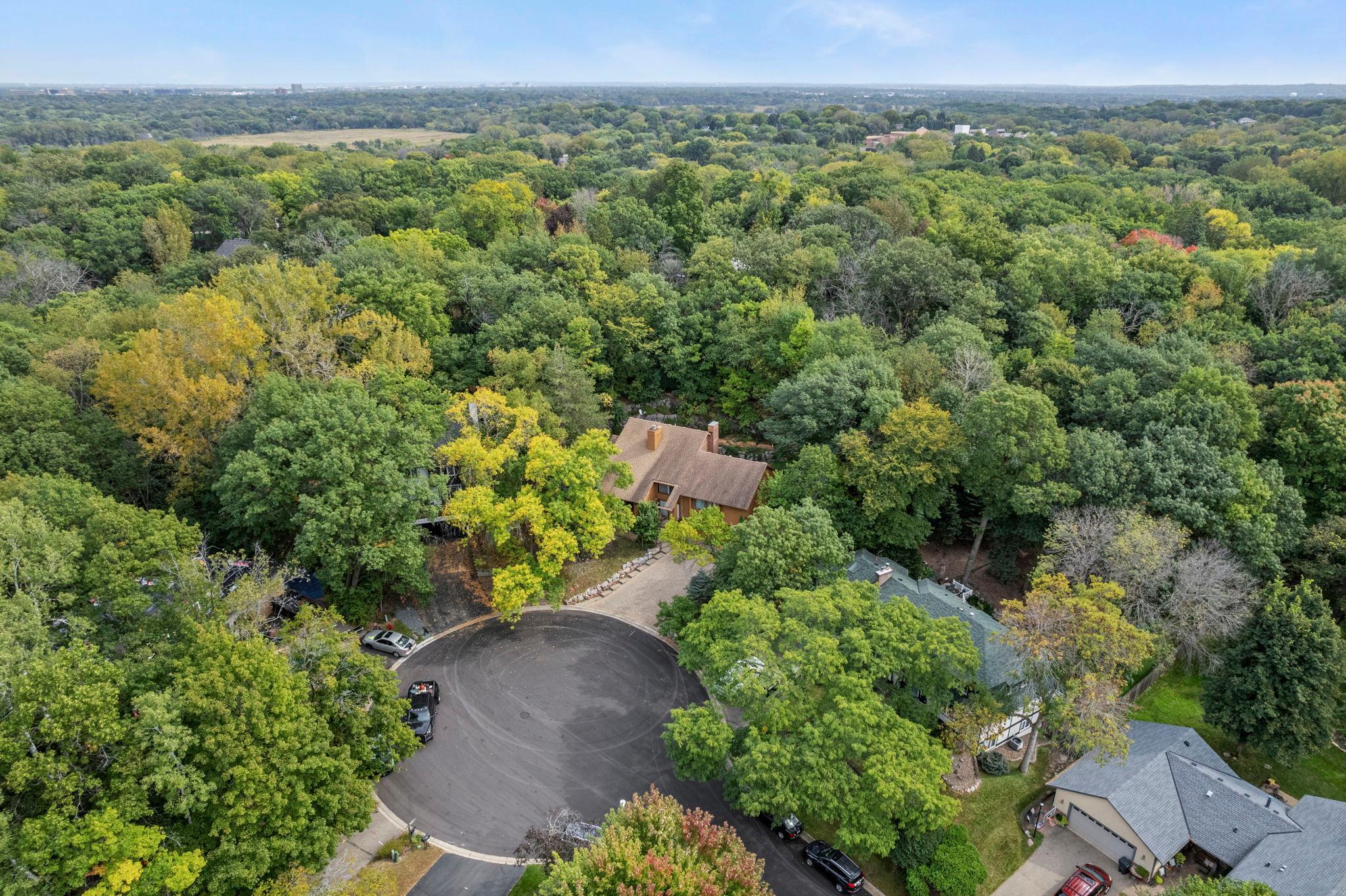 9073 Hyland Creek Circle