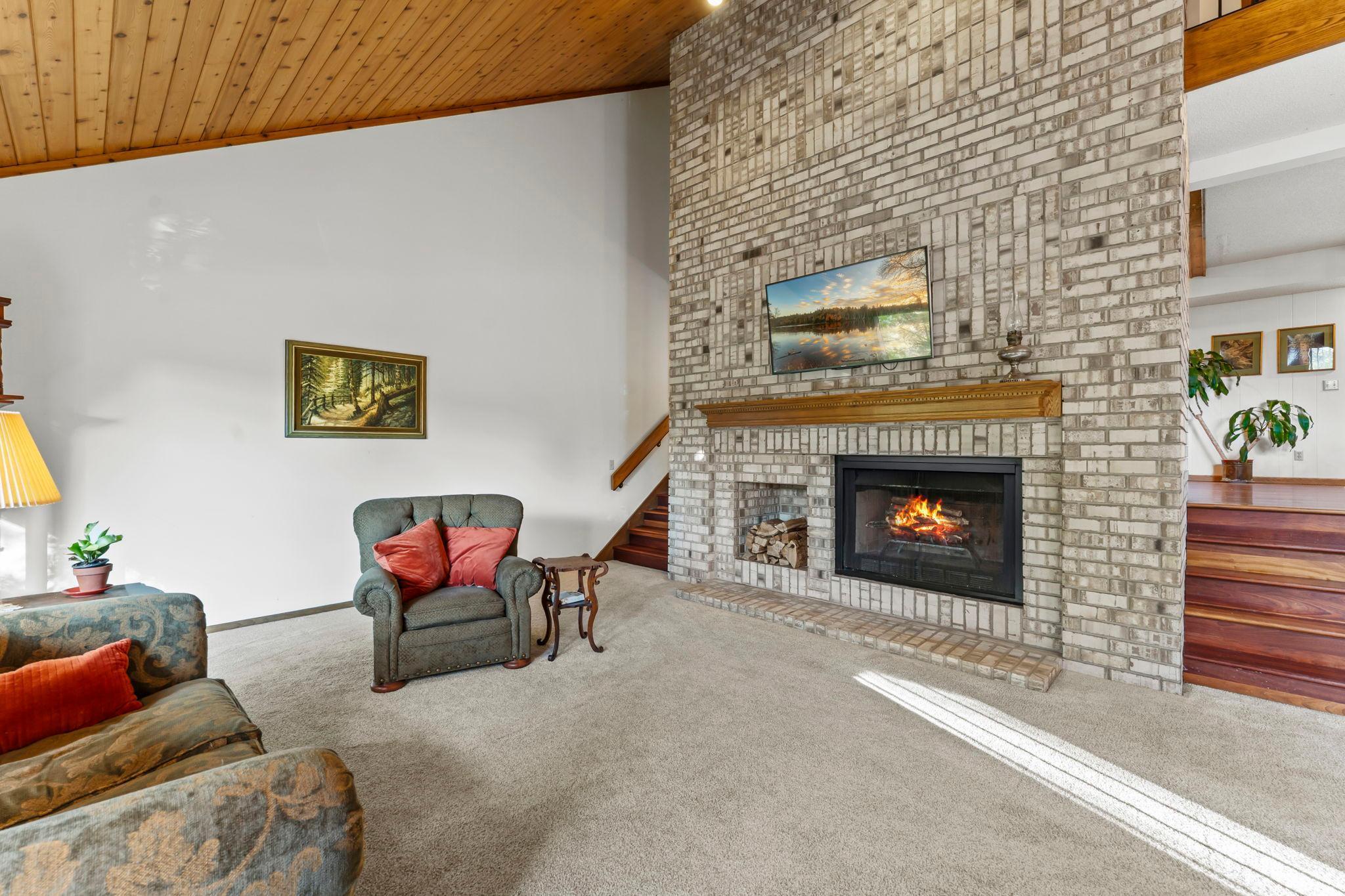 9073 Hyland Creek Circle