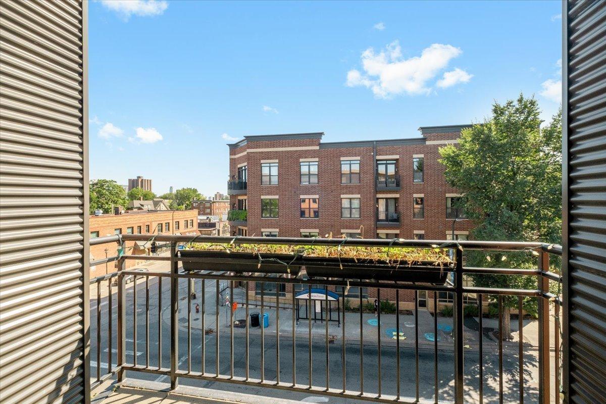 9 W Franklin Avenue 314