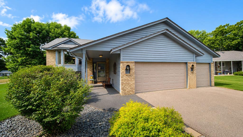 Photo of 940 Douglas Court, Anoka, MN 55303 (MLS # 7122654)