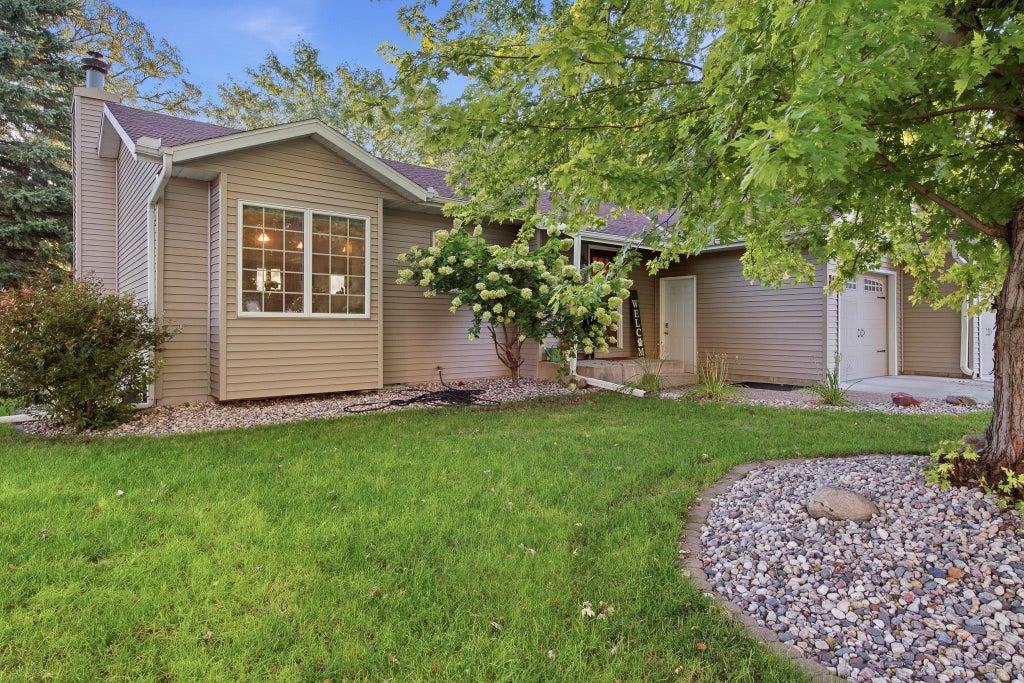 Photo of 14 Renann Court, North Mankato, MN 56003 (MLS # 7147639)