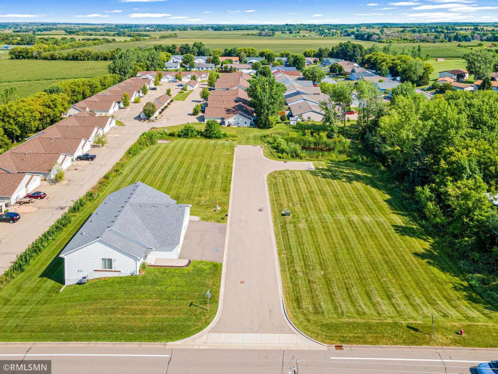 Photo of 680 Heritage Lane, Hammond, WI 54015 (MLS # 7125634)