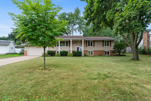 2313 E 114TH ST, BURNSVILLE, MN 55337 - Image e366b3bccf7ba5c56fc20dc2c4470647/866576076