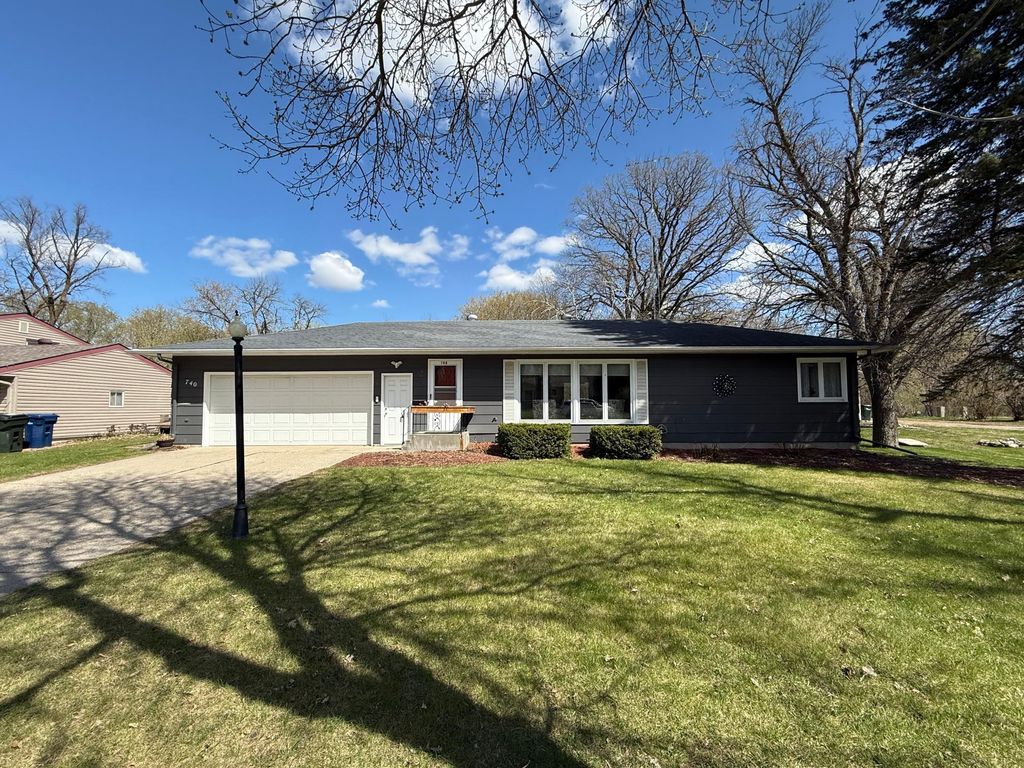 Photo of 740 Springen Avenue, Fergus Falls, MN 56537 (MLS # 7059554)