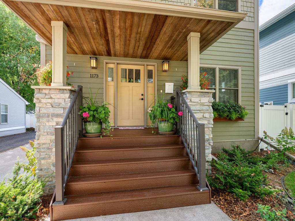 Photo of 1173 Saint Paul Avenue, Saint Paul, MN 55116 (MLS # 7155478)
