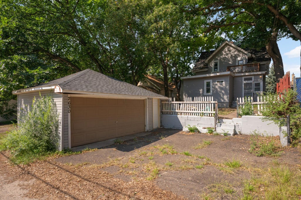Photo of 2630 Girard Avenue N, Minneapolis, MN 55411 (MLS # 7150431)