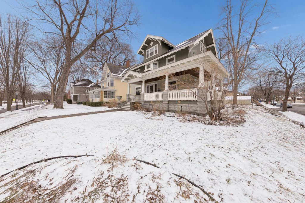 Photo of 1732 Summit Avenue, Saint Paul, MN 55105 (MLS # 7046206)